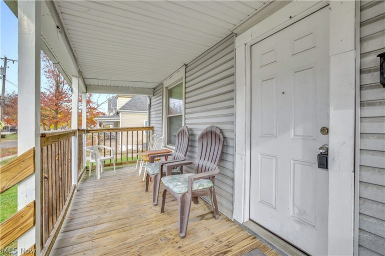 673 Sumner Street, Akron, OH - Photo 3