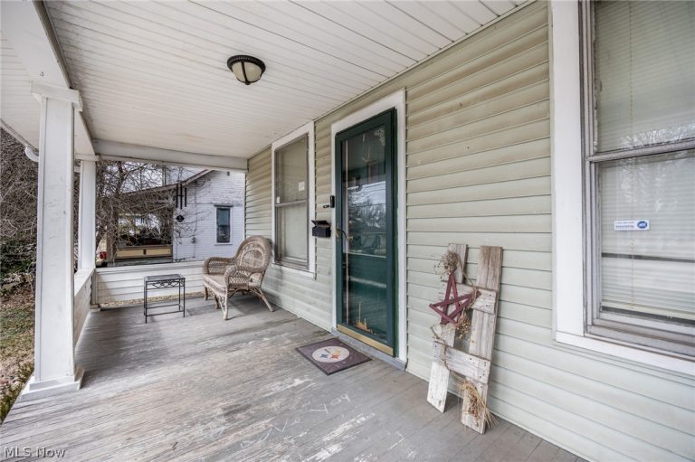 207 Kenwood Street, Marietta, OH - Photo 5