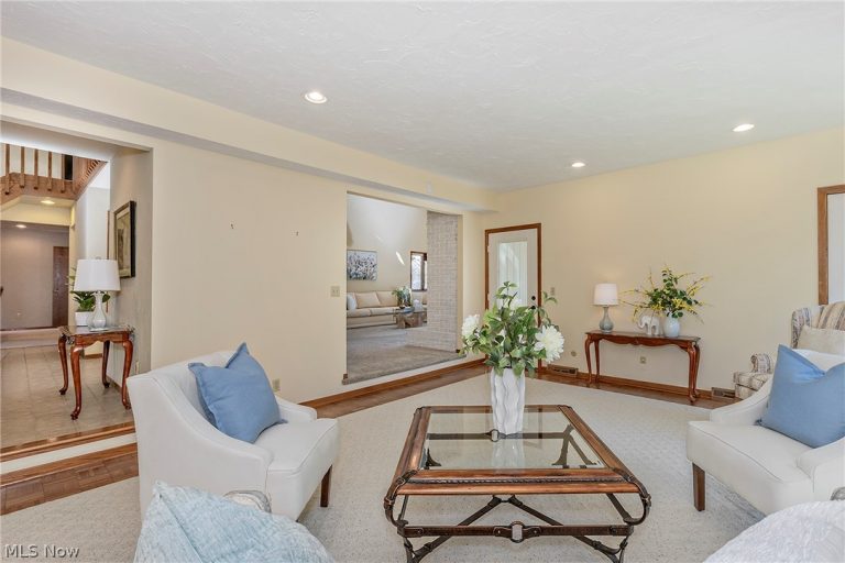 2625 Fairwood Drive, Pepper Pike, OH - Photo 4