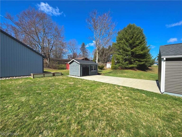 124 2nd Avenue, Beach City, OH - Photo 8