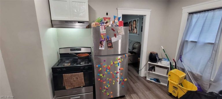 1222 172nd Street, Cleveland, OH - Photo 6