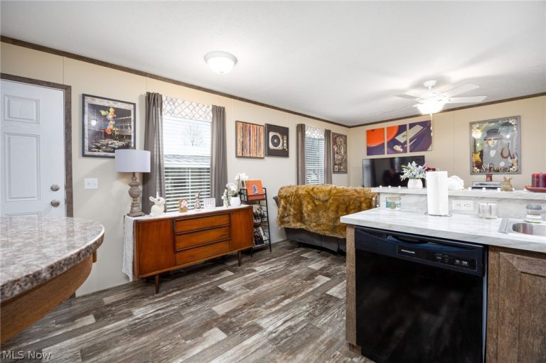 6610 Lear Nagle Road #38, North Ridgeville, OH - Photo 5