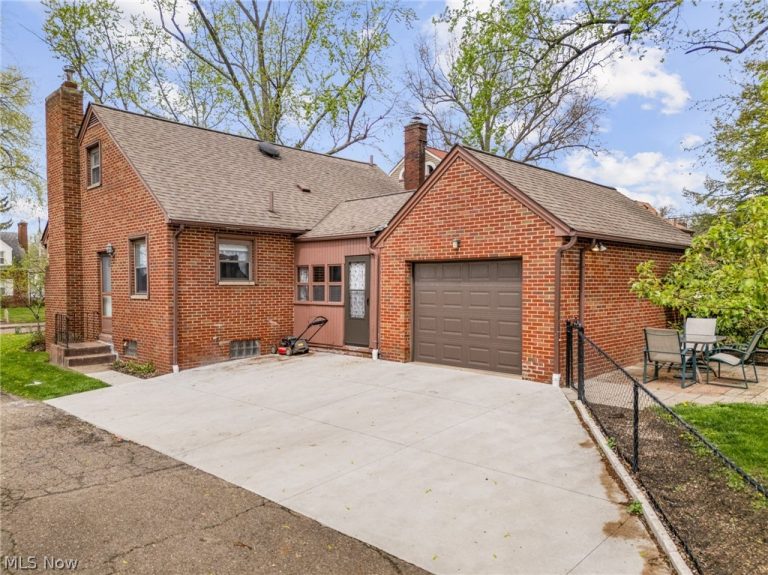 222 Montrose Avenue, Canton, OH - Photo 4