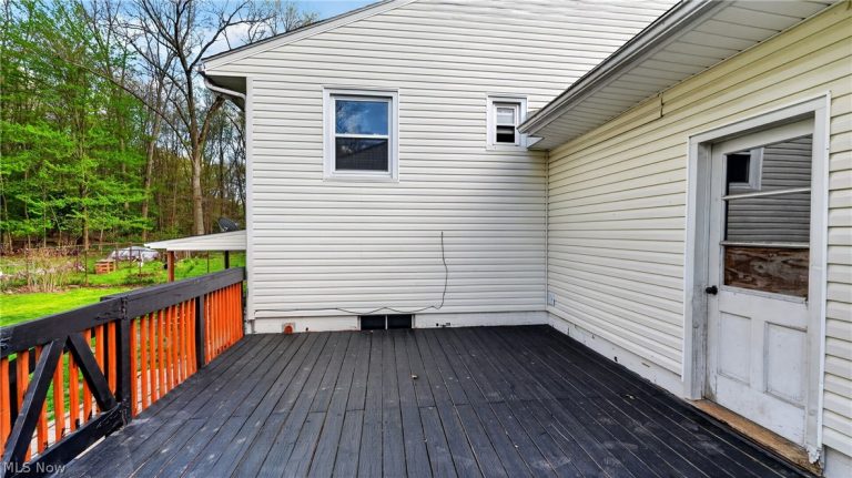 3289 Cricket Drive, Youngstown, OH - Photo 5