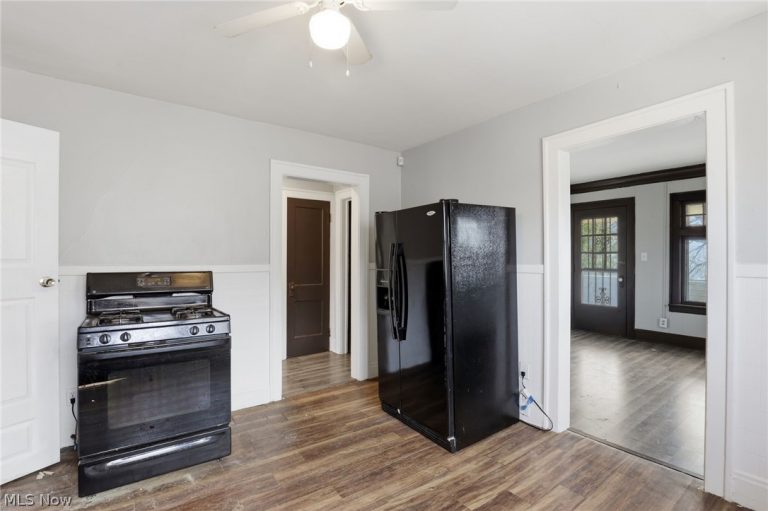 4124 139th Street, Cleveland, OH - Photo 8