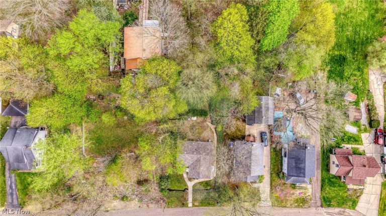 655 Way Street, Barberton, OH - Photo 5