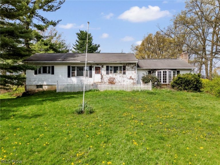 11829 Marlboro Avenue, Alliance, OH, 44601
