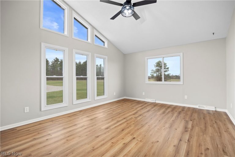 36220 Neff Road, Grafton, OH - Photo 6