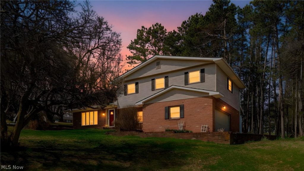 2695 Ash Meadows Boulevard, Zanesville, OH