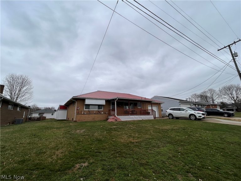605 Stadium Street, Minerva, OH - Photo 2
