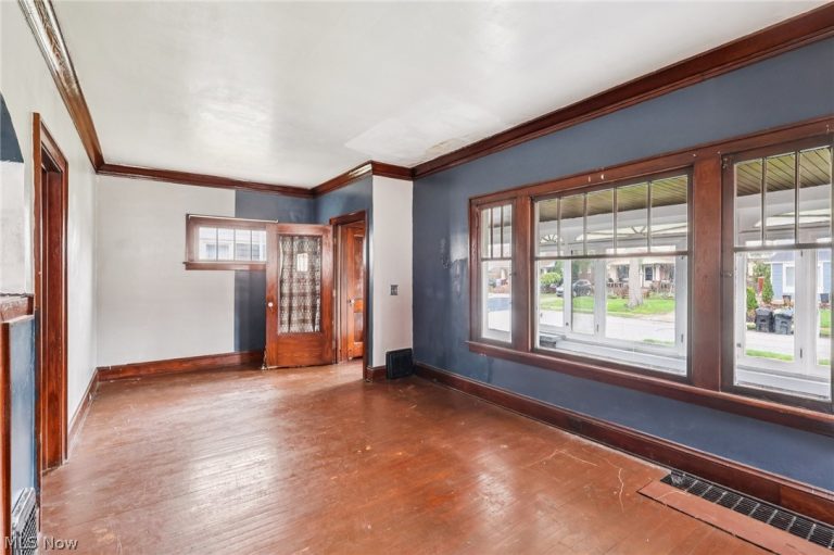 293 151 Street, Cleveland, OH - Photo 4