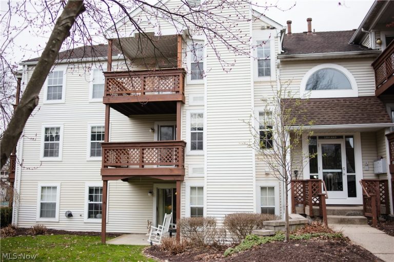 1304 Cedarwood Drive #A2, Westlake, OH, 44145