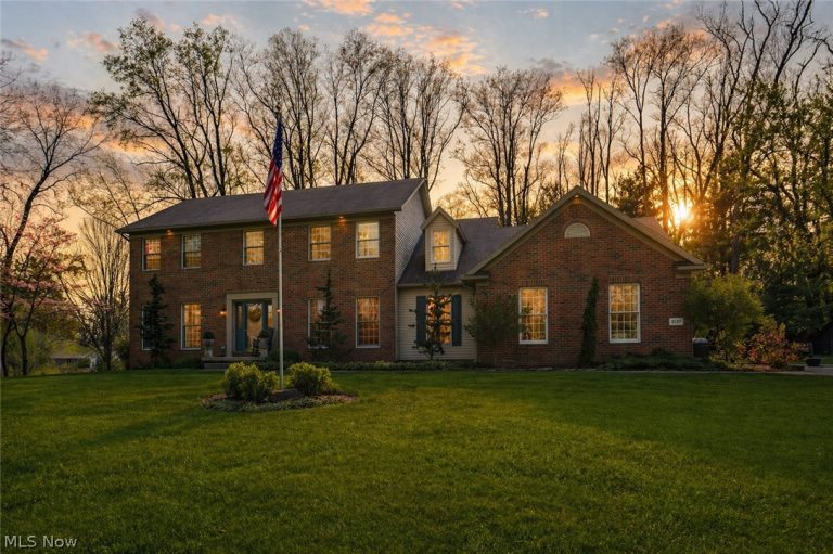 5137 Plain Center Avenue, Canton, OH, 44714