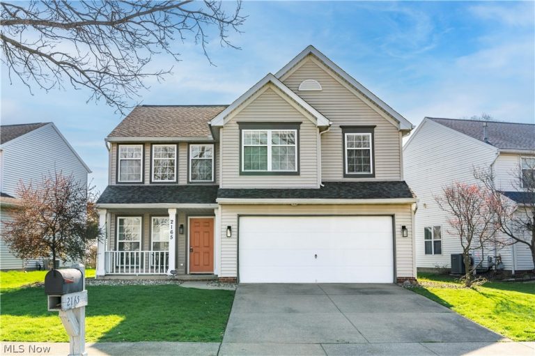 2165 Stonehenge Circle, Akron, OH, 44319