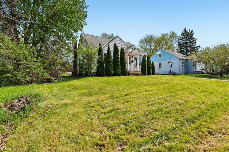 338 Rocky River Drive, Berea, OH - Photo 3