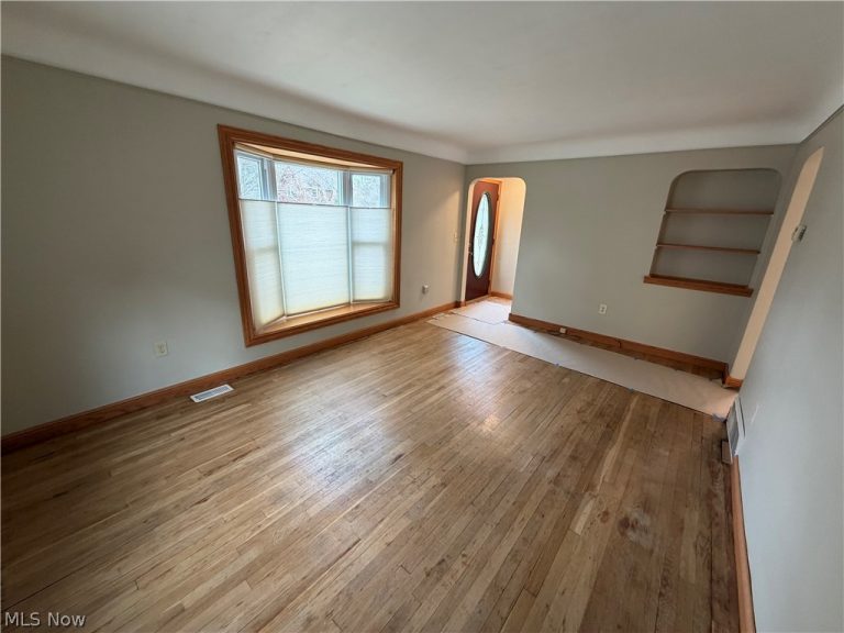 8141 Dartmoor Road, Mentor, OH - Photo 8