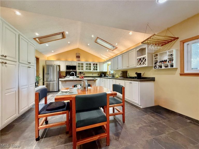 2854 Wells Lock Road, Elizabeth, WV - Photo 8