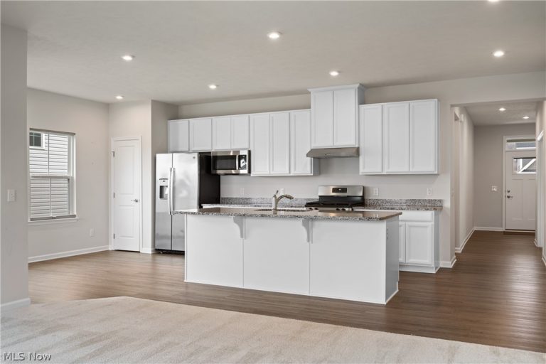 6811 Harrington Court Avenue, Canton, OH - Photo 6