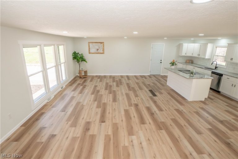 5343 Cleveland Avenue, Canton, OH - Photo 5