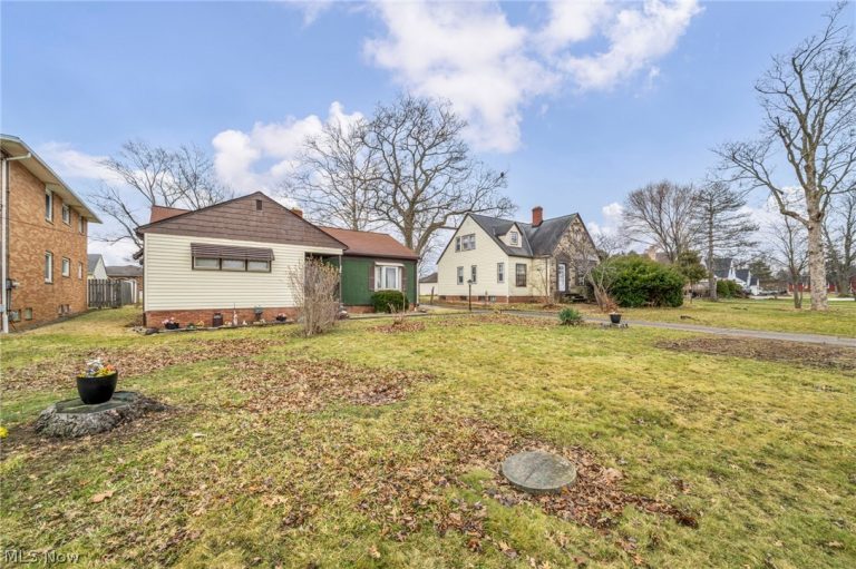 7181 York Road, Parma, OH - Photo 4