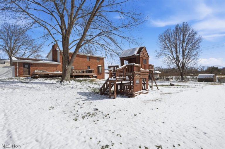 100 Rauch Drive, Marietta, OH - Photo 4