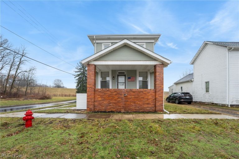 294 Plain Street, Magnolia, OH, 44643