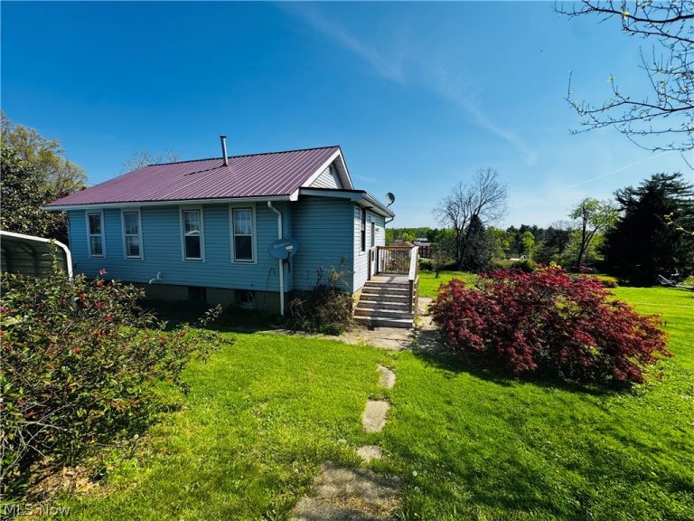 408 West Main Street, Morristown, OH - Photo 3