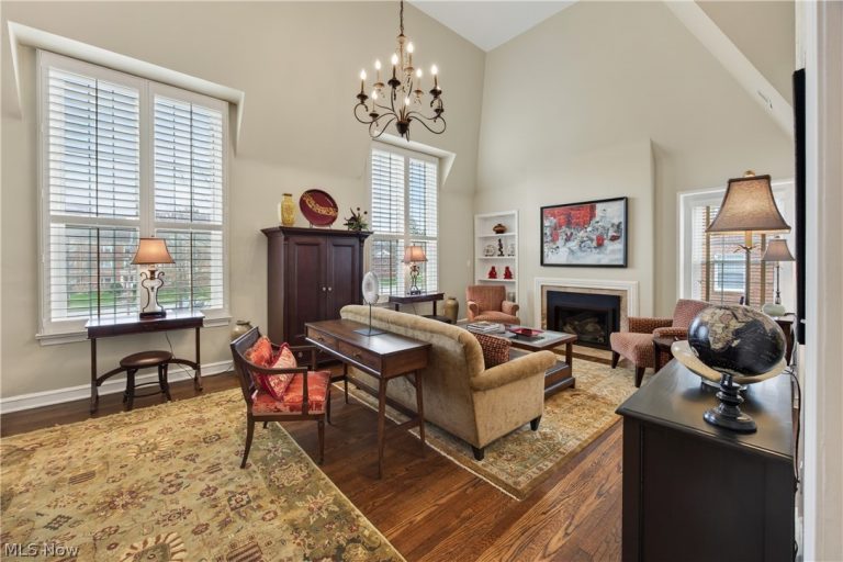 2808 Van Aken Boulevard #3, Cleveland, OH - Photo 5