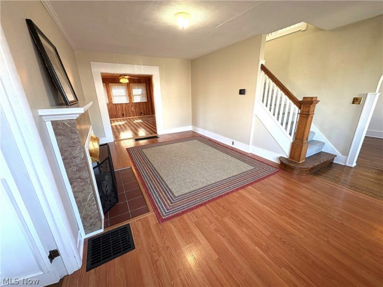 3724 Lindberg Way, Weirton, WV - Photo 4