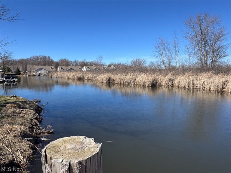 Lakeside Drive, Lakemore, OH - Photo 4