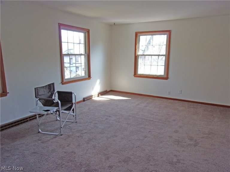 971 Wye Drive, Akron, OH - Photo 3