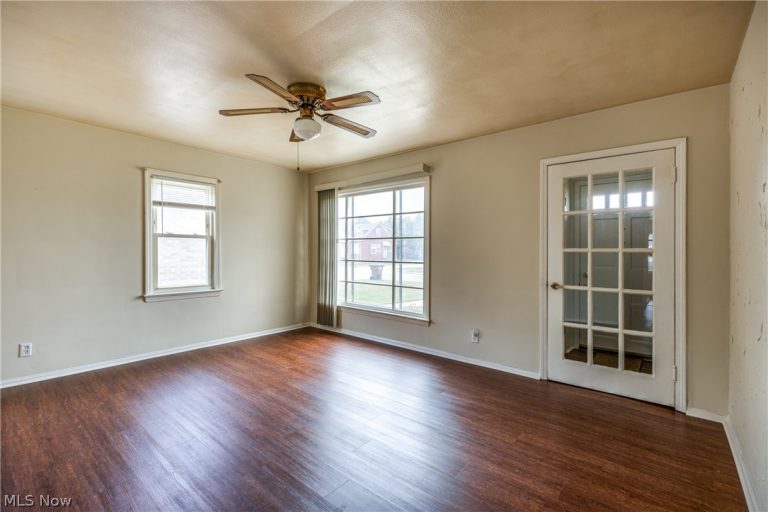 1303 Dartmoor Avenue, Parma, OH - Photo 4