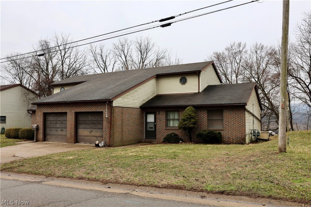 612 Monroe Street, Millersburg, OH