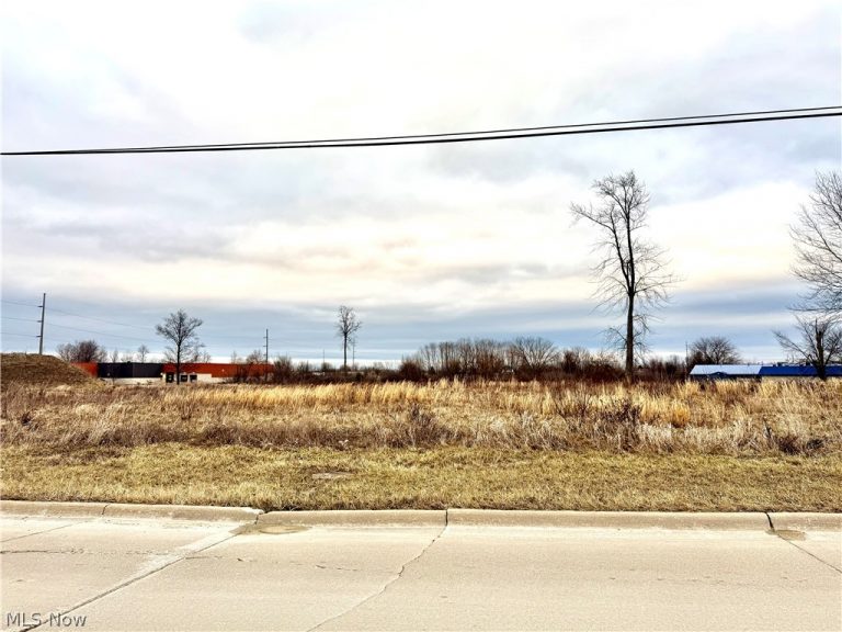 Progress Drive, Medina, OH - Photo 2