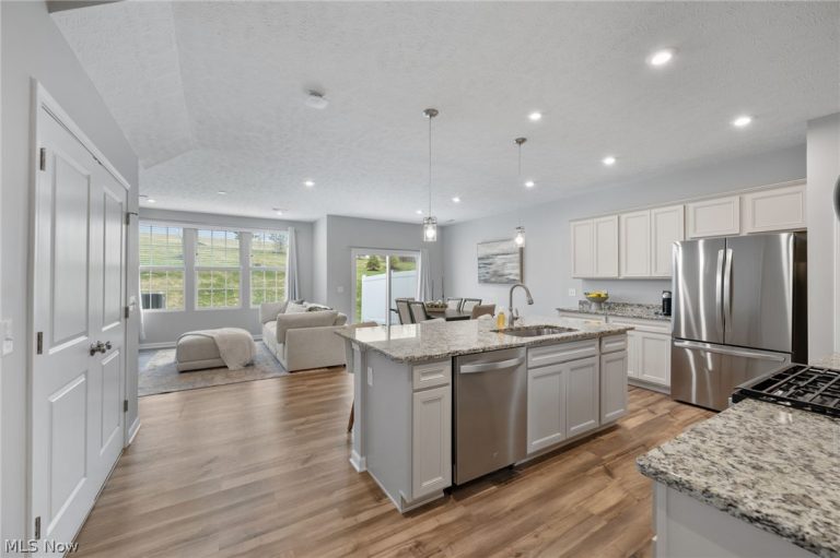 885 Dipper Lane #1, Aurora, OH - Photo 6