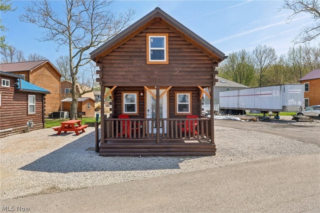 5919 Lake Road #3, Ashtabula, OH
