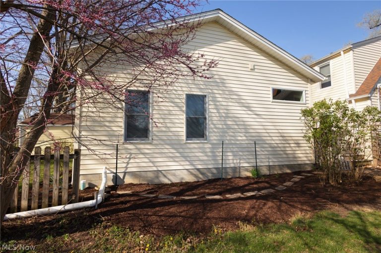 118 Hollywood Street, Oberlin, OH - Photo 4