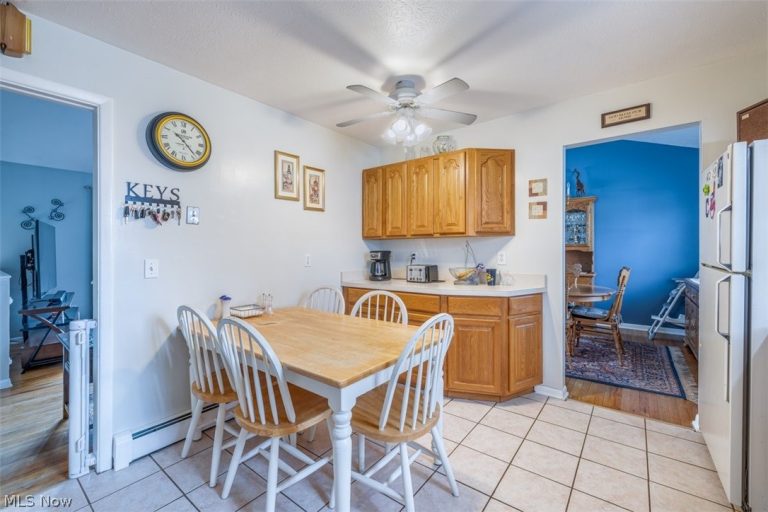 6230 Somerset Drive, North Olmsted, OH - Photo 6