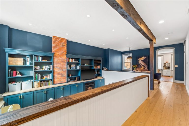 3060 Mabel Court #4, Cleveland, OH - Photo 4