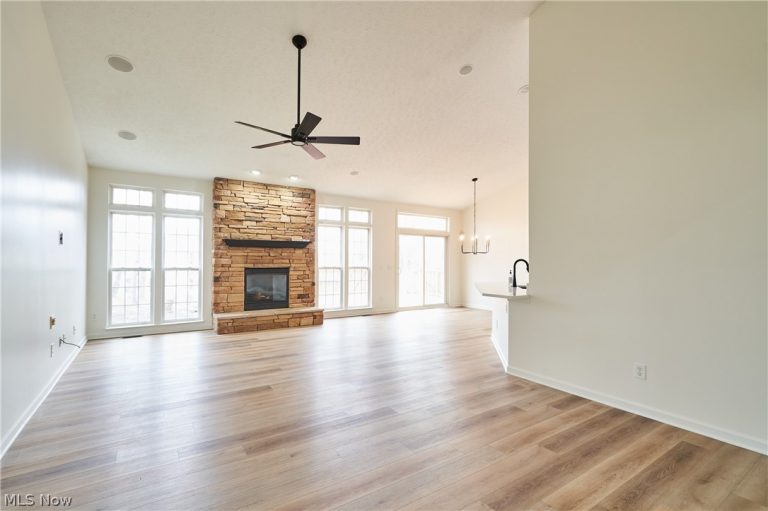 526 Paolo Circle, Canton, OH - Photo 4