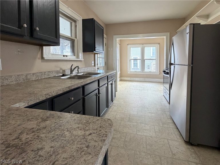 45 Summit Avenue, Niles, OH - Photo 8