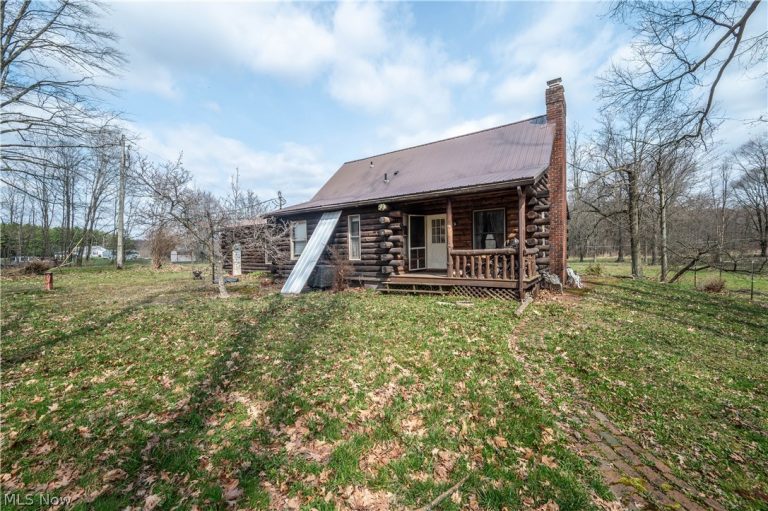 17917 Ellsworth Road, Lake Milton, OH - Photo 4