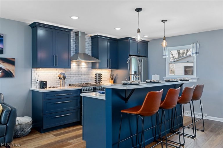 8345 Schubert Avenue, Alliance, OH - Photo 8