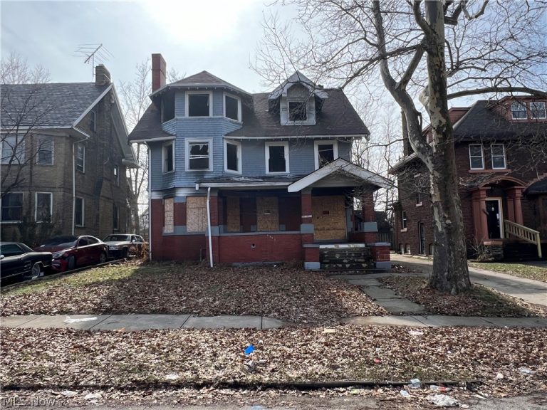 1822 Farmington Road, Cleveland, OH, 44112