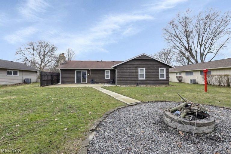 5047 Shady Moss Lane, North Ridgeville, OH - Photo 3