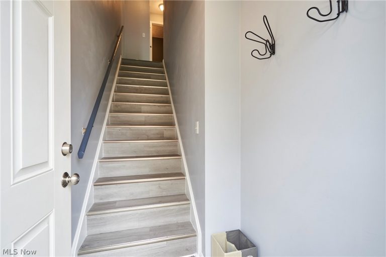 28180 Detroit Road #D1, Westlake, OH - Photo 2
