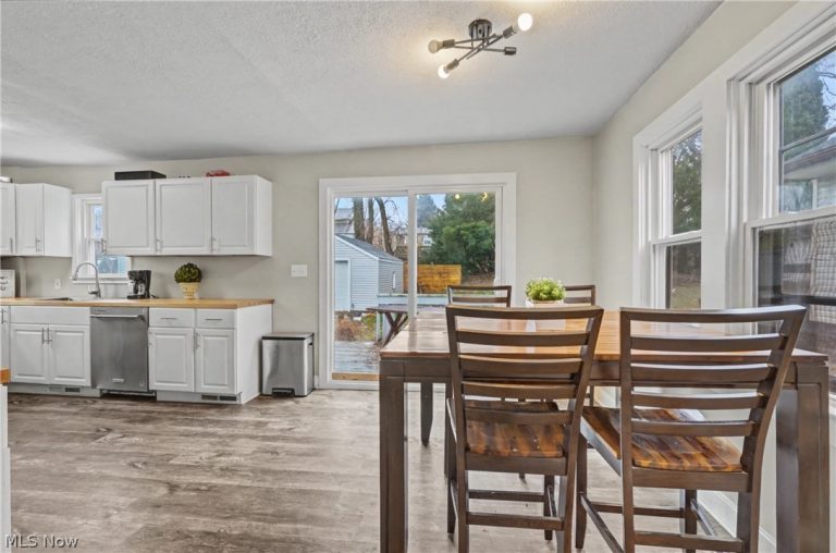 1364 Arnold Avenue, Akron, OH - Photo 5