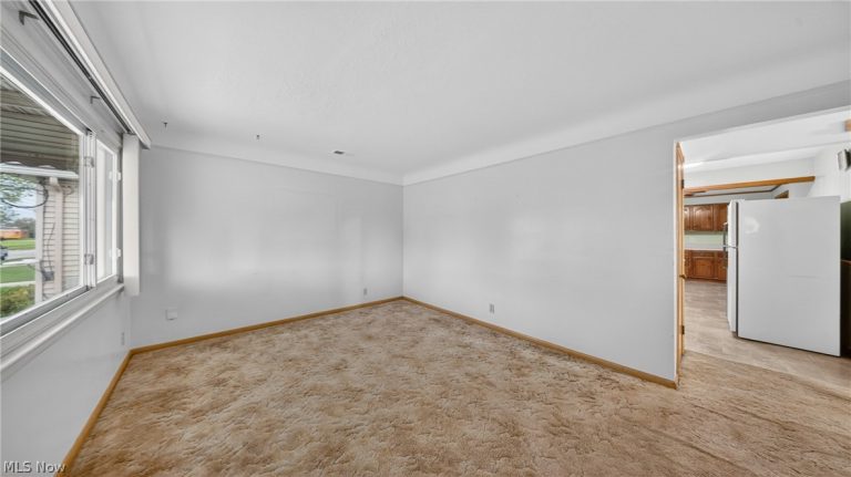 16504 Shelby Drive, Brook Park, OH - Photo 2