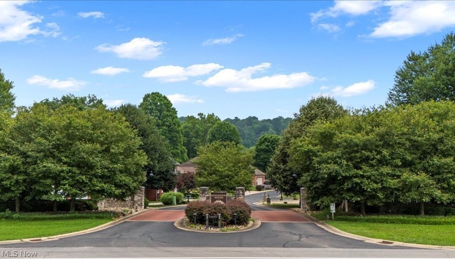 64 Alexander Drive, Williamstown, WV