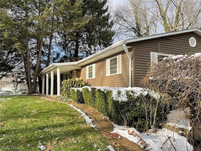 330 Walnut Hills Drive, Zanesville, OH - Photo 3